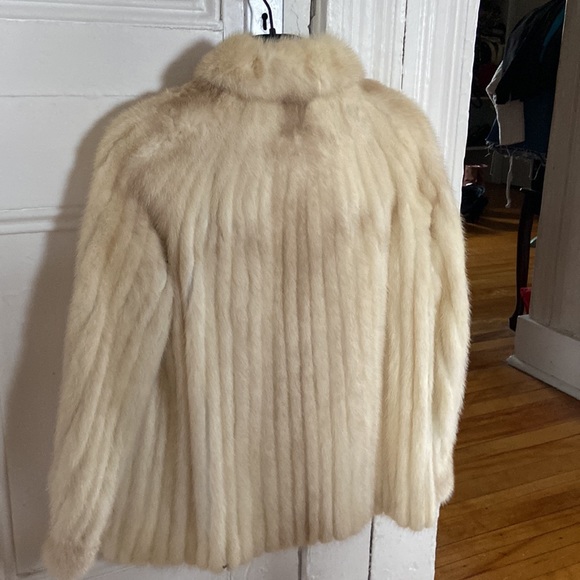 I am selling because I purchased a full length. Recycling my outerwear - Picture 2 of 3